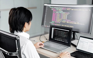 荆门 api php源码,下载的php源码怎么运行呢？